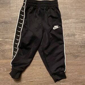 Nike Black Toddler Joggers Size 12 M